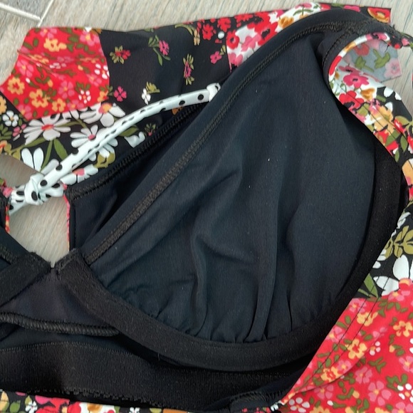 New swimsuit - Picture 5 of 11